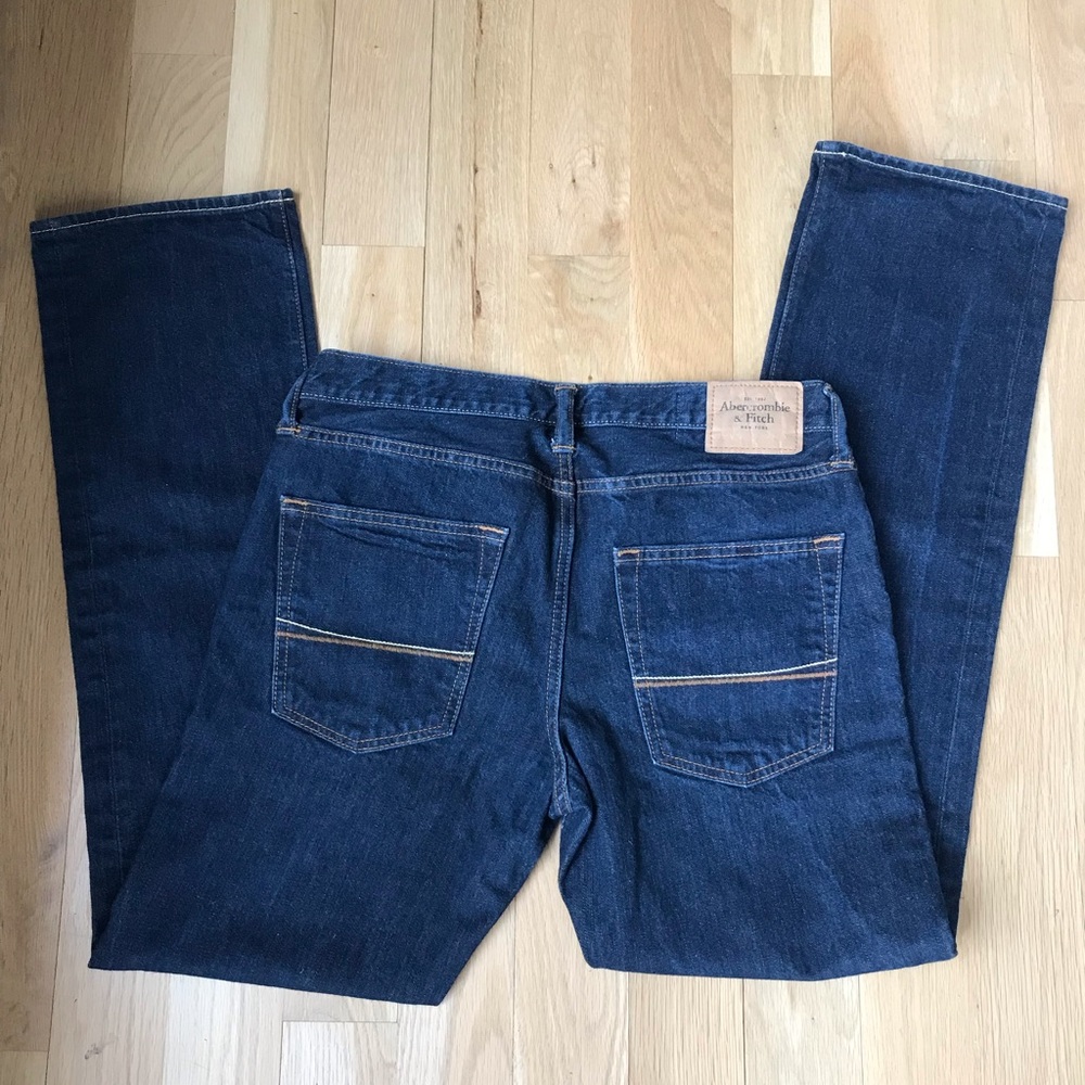 SOLD! Men Abercrombie Jeans size 31w 32L